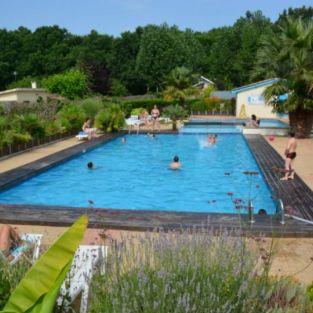 Profitez de la piscine du camping